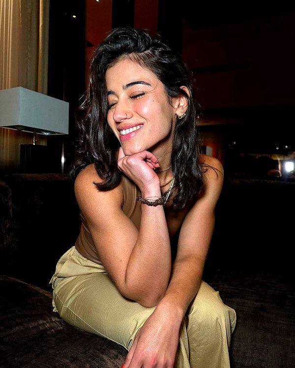 sarasaffari__ instagram image archive image