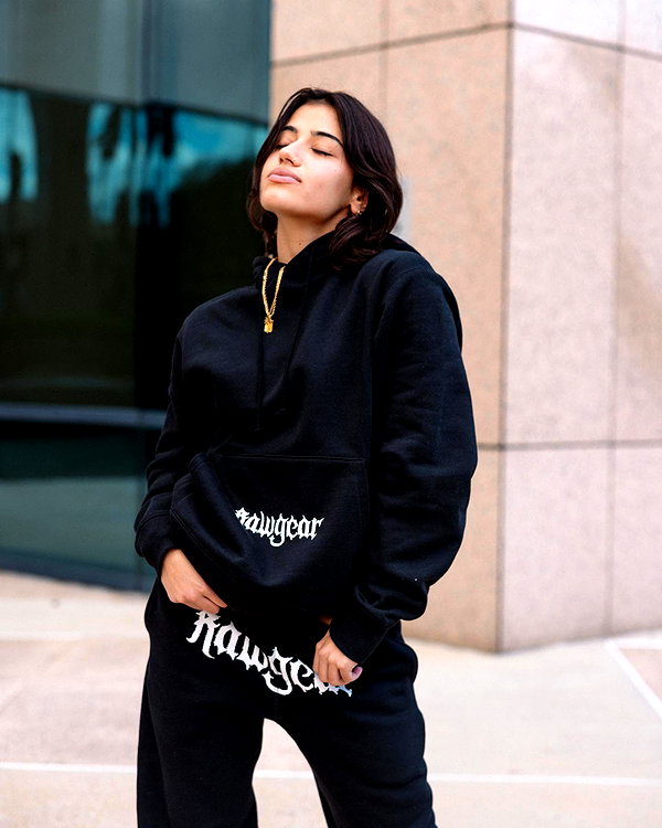sarasaffari__ instagram image archive image