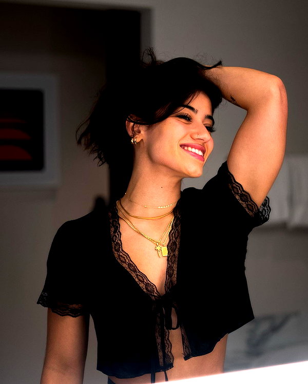 sarasaffari__ instagram image archive image