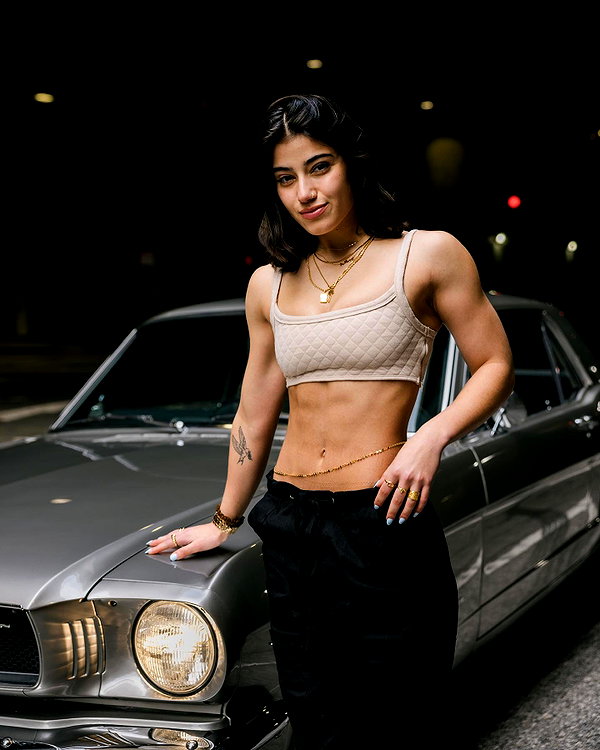sarasaffari__ instagram image archive image