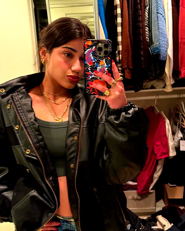 sarasaffari__ instagram image archive image