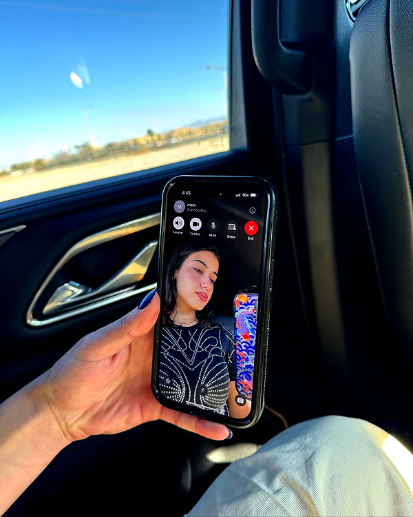 sarasaffari__ instagram image archive image