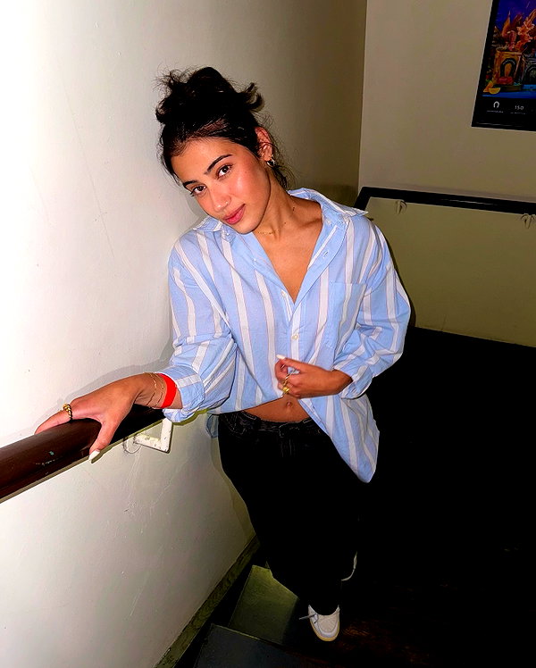 sarasaffari__ instagram image archive image