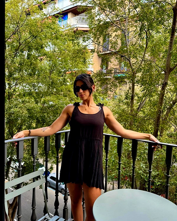 sarasaffari__ instagram image archive image