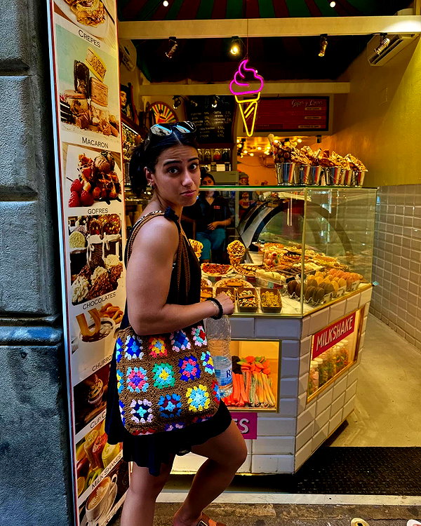 sarasaffari__ instagram image archive image