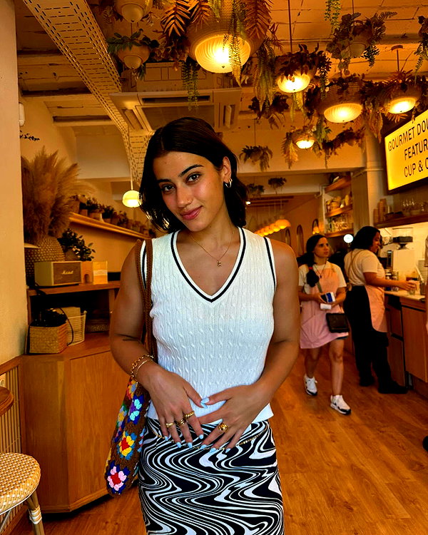 sarasaffari__ instagram image archive image