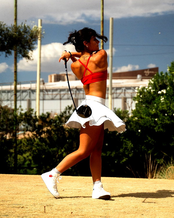 sarasaffari__ instagram image archive image
