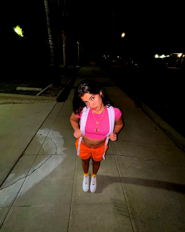 sarasaffari__ instagram image archive image