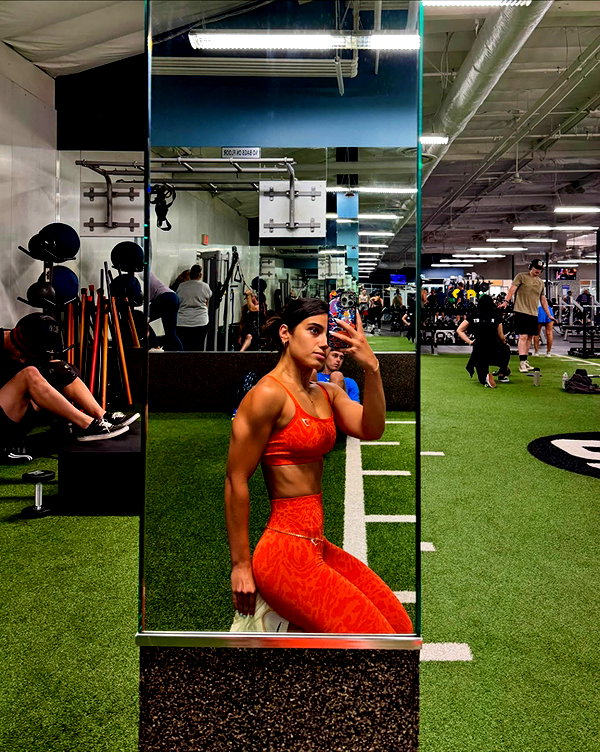 sarasaffari__ instagram image archive image