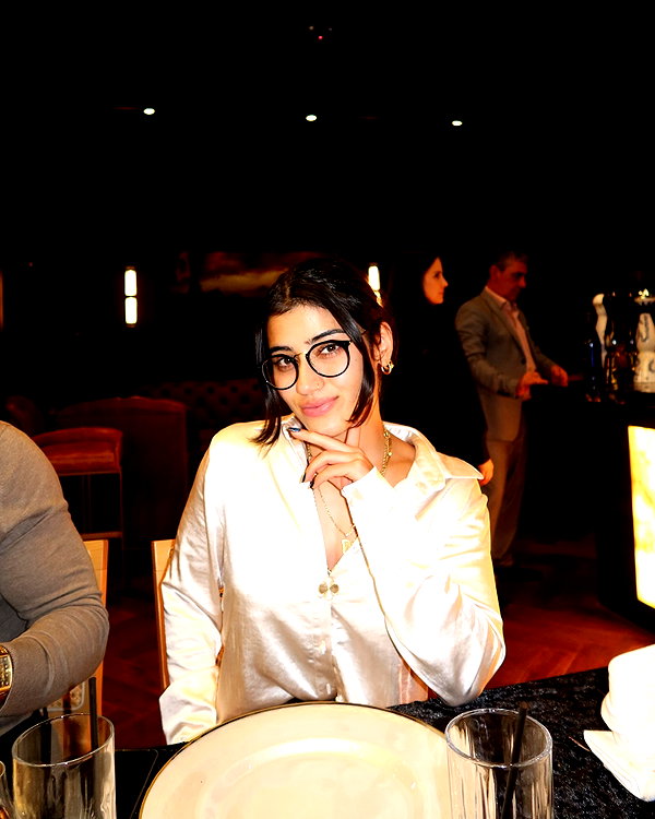 sarasaffari__ instagram image archive image