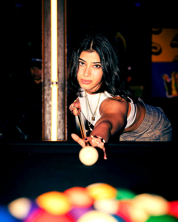 sarasaffari__ instagram image archive image