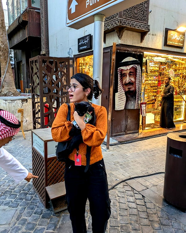 sarasaffari__ instagram image archive image