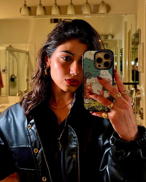 sarasaffari__ instagram image archive image
