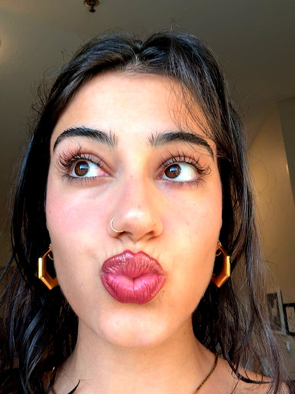 sarasaffari__ instagram image archive image
