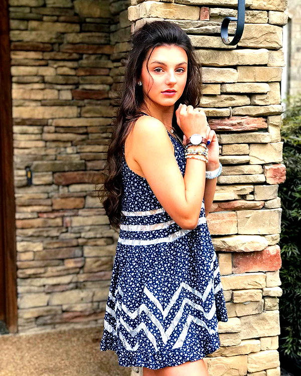 savannahraedemers instagram image archive image