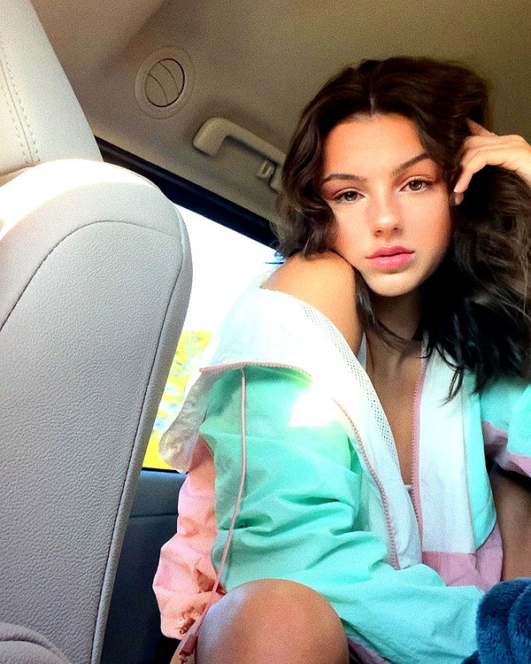 savannahraedemers instagram image archive image