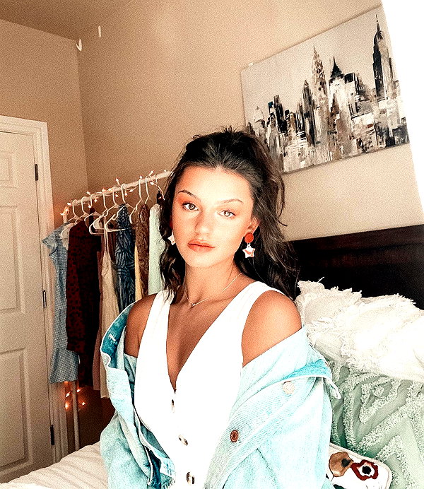 savannahraedemers instagram image archive image