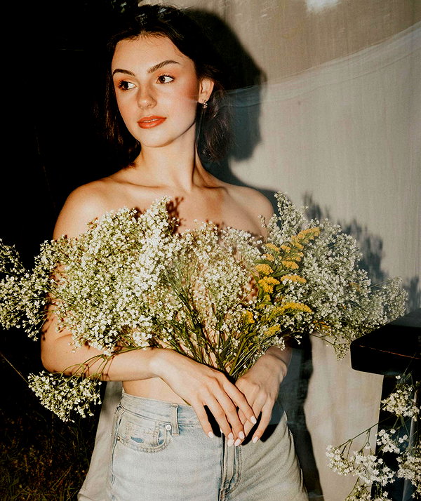 savannahraedemers instagram image archive image