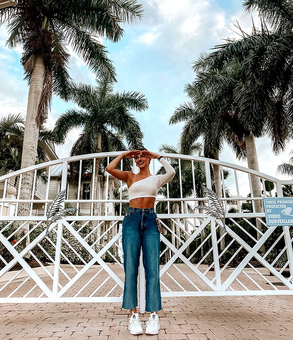 savannahraedemers instagram image archive image
