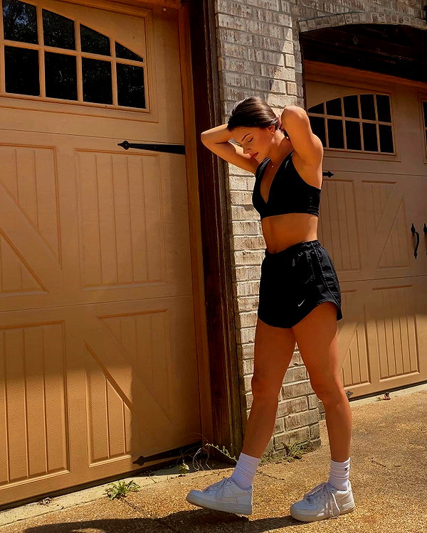 savannahraedemers instagram image archive image