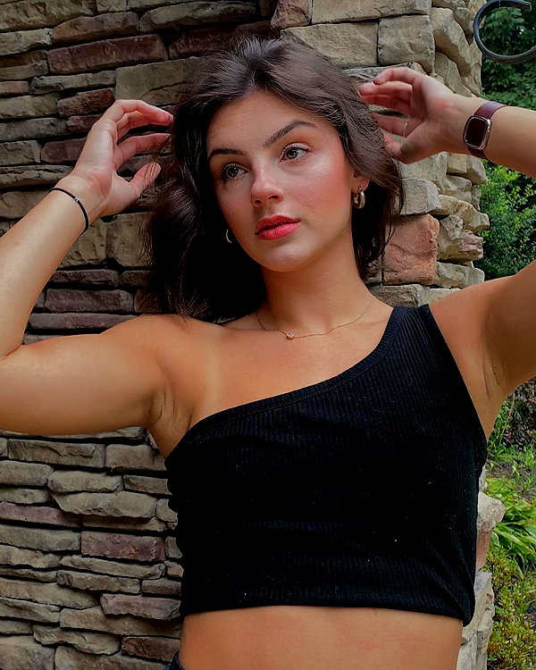 savannahraedemers instagram image archive image