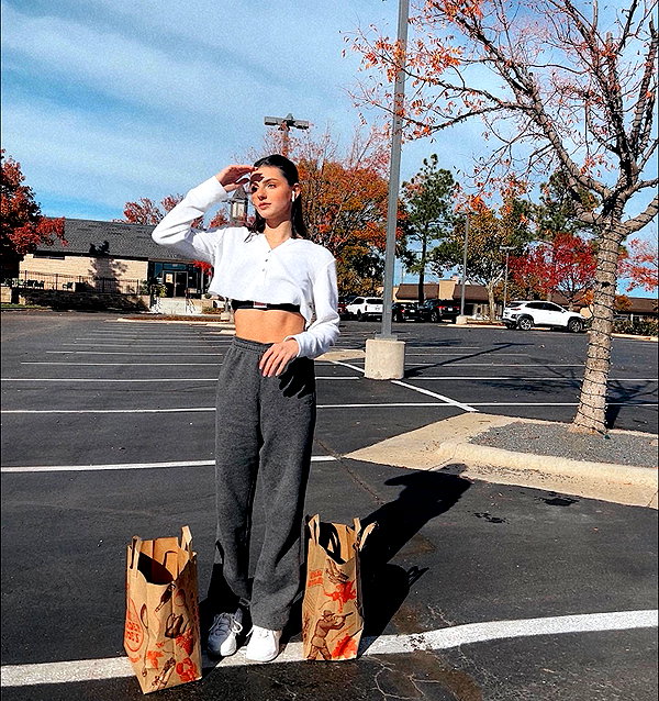 savannahraedemers instagram image archive image