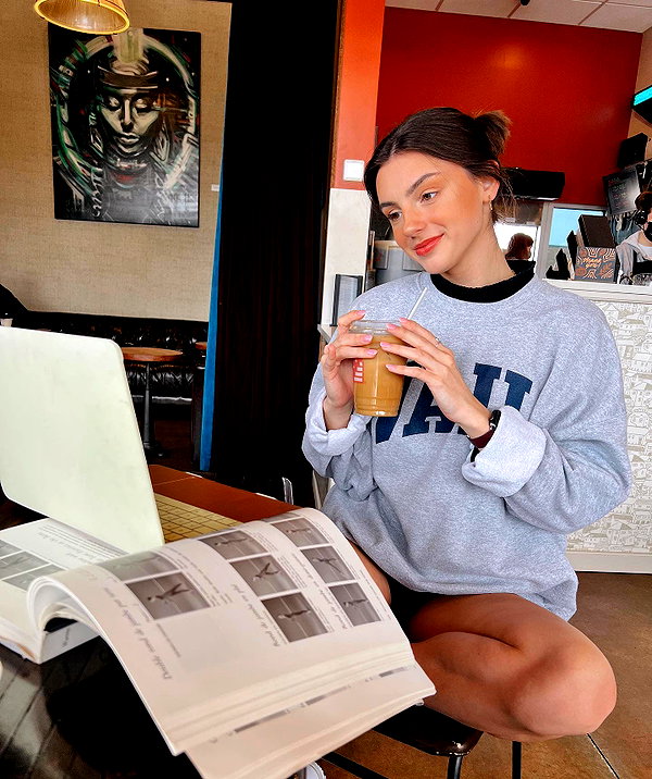 savannahraedemers instagram image archive image