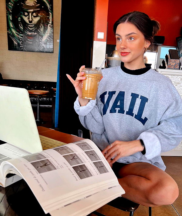 savannahraedemers instagram image archive image