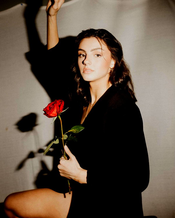 savannahraedemers instagram image archive image