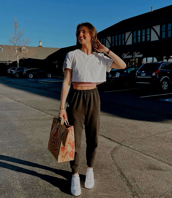 savannahraedemers instagram image archive image