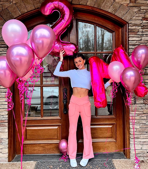 savannahraedemers instagram image archive image