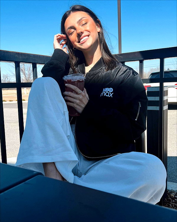savannahraedemers instagram image archive image