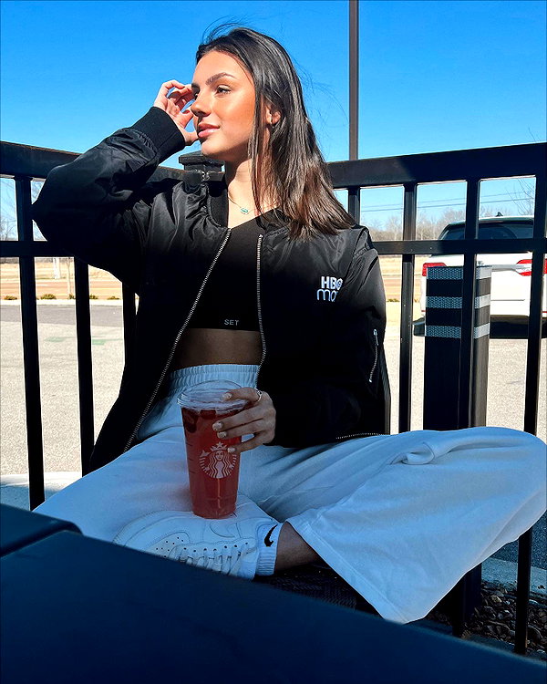 savannahraedemers instagram image archive image