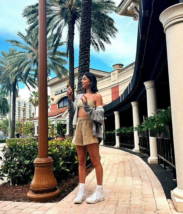 savannahraedemers instagram image archive image