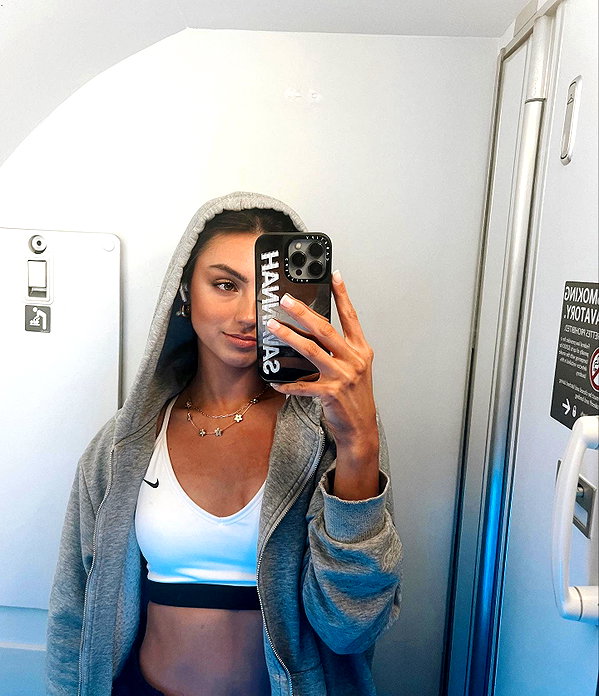 savannahraedemers instagram image archive image