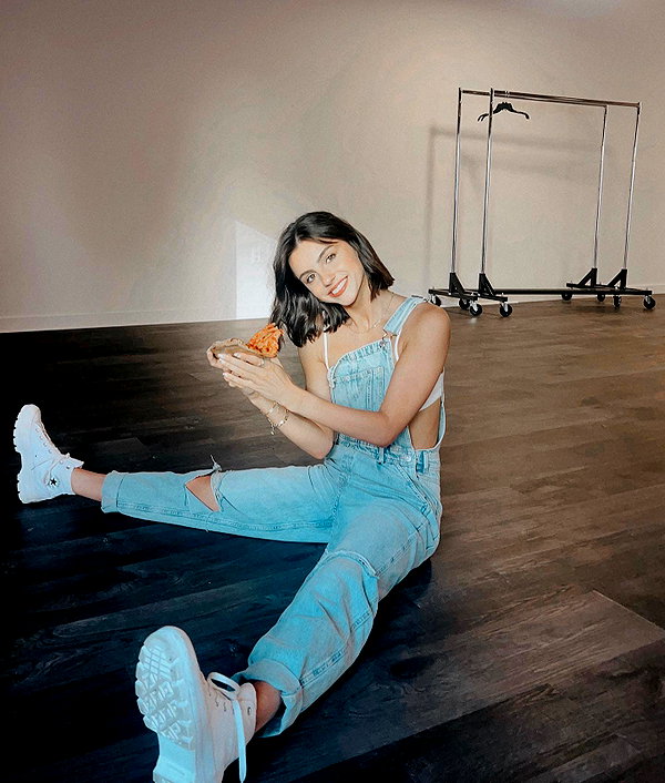 savannahraedemers instagram image archive image