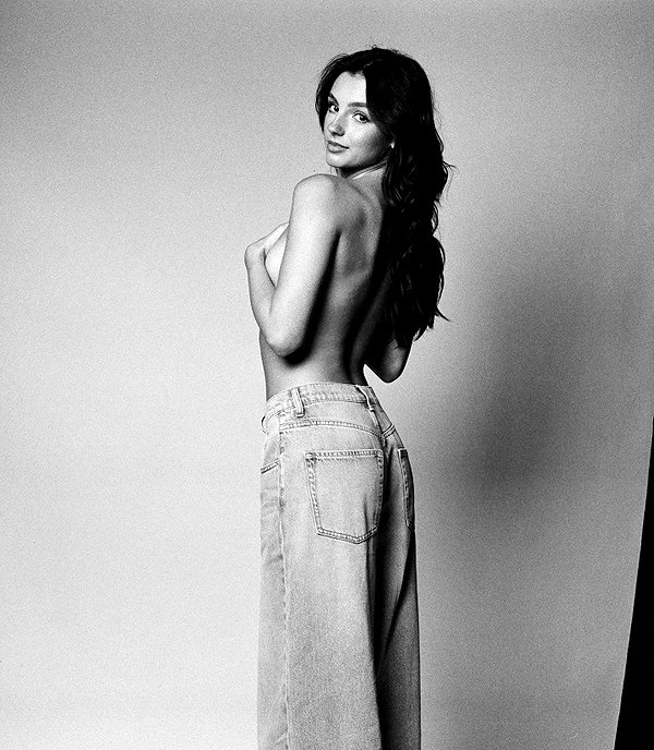 savannahraedemers instagram image archive image
