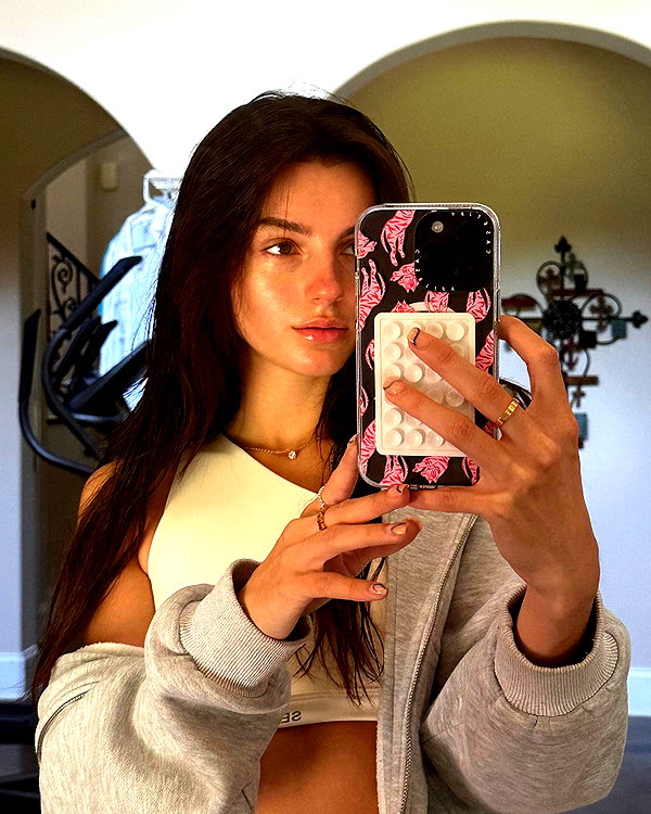 savannahraedemers instagram image archive image