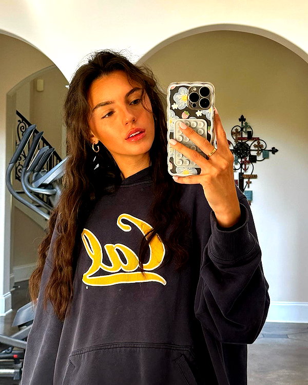 savannahraedemers instagram image archive image