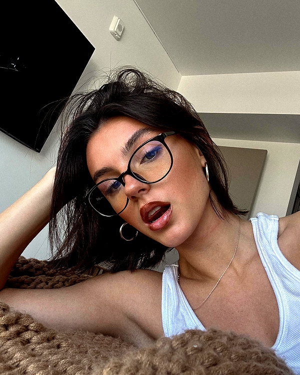savannahraedemers instagram image archive image