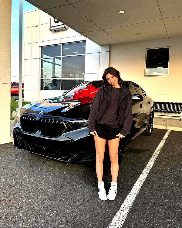 savannahraedemers instagram image archive image