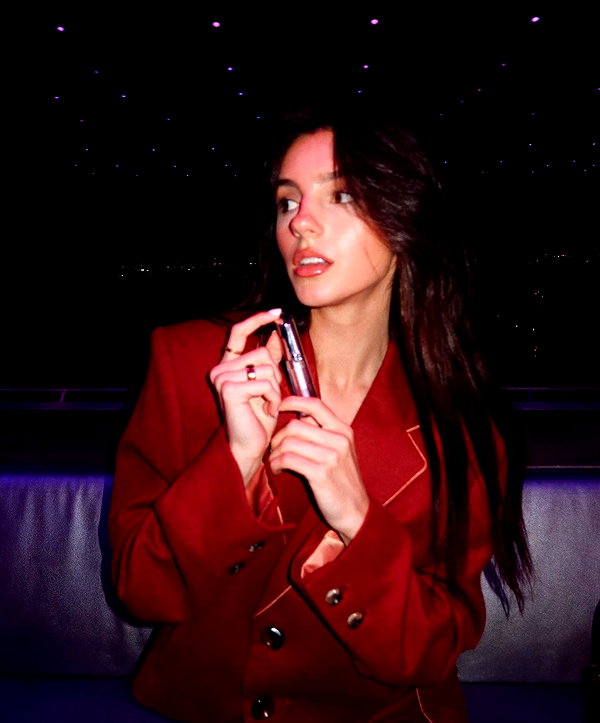 savannahraedemers instagram image archive image