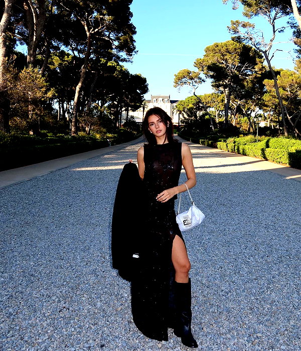 savannahraedemers instagram image archive image