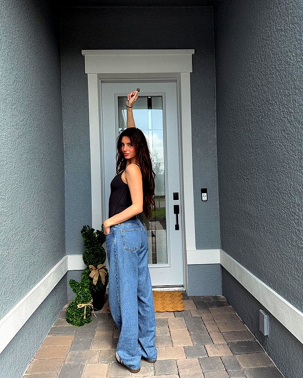 savannahraedemers instagram image archive image