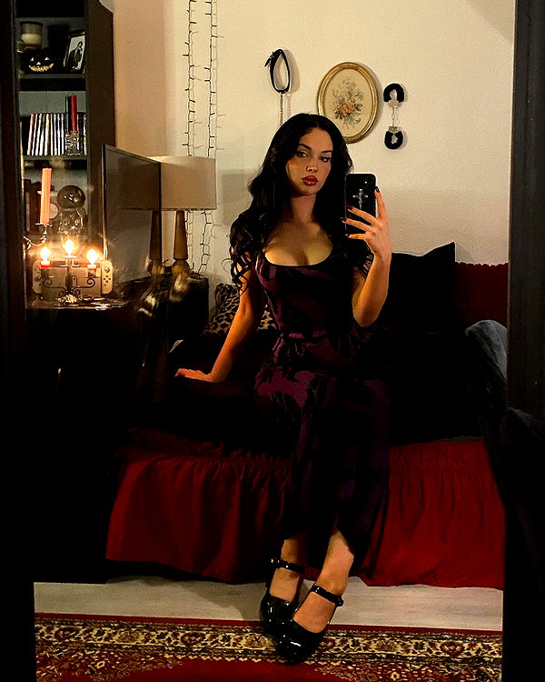 scarlettzofi instagram image archive image