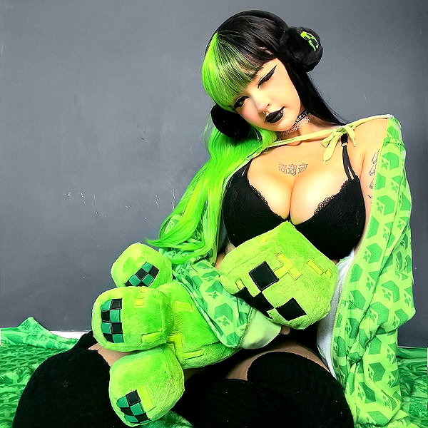 scruffydoomergirl instagram image archive image