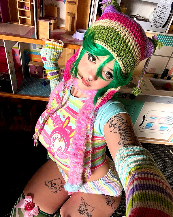 scruffydoomergirl instagram image archive image