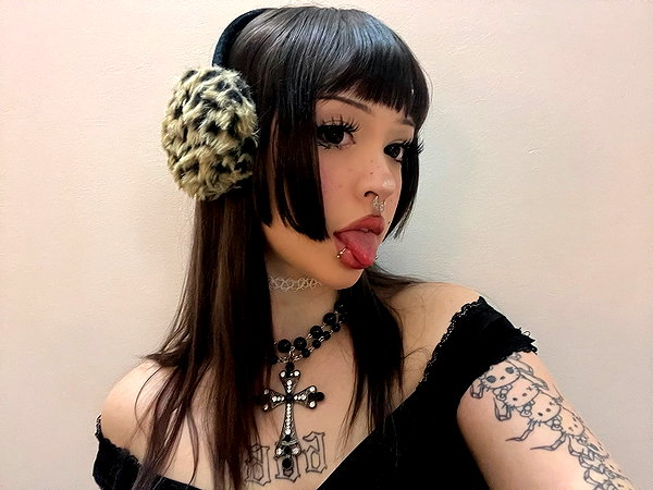 scruffydoomergirl instagram image archive image