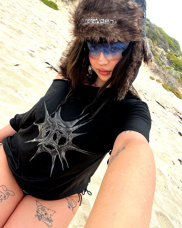 scruffydoomergirl instagram image archive image