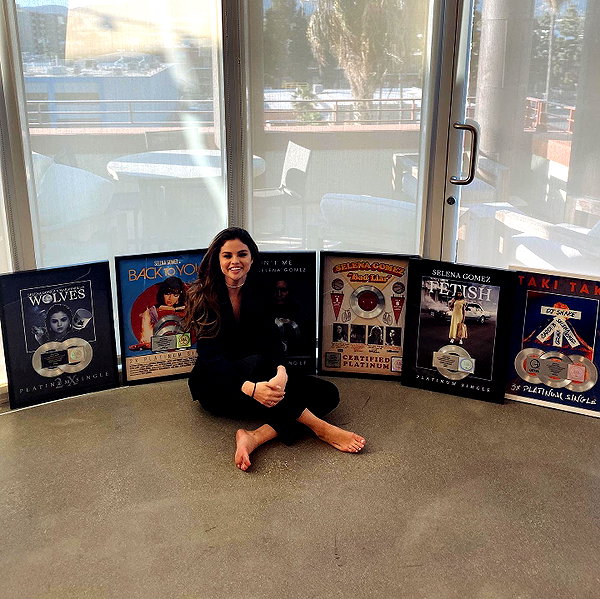 selenagomez instagram image archive image